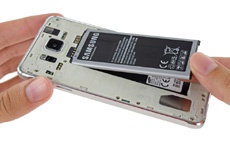 Смартфон Samsung Galaxy Alpha показал внутренности