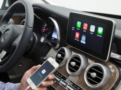 Mercedes-Benz хочет интегрировать CarPlay в существующие автомобили