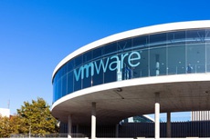 VMware ожидает 1 млрд долларов выручки от платформы NSX
