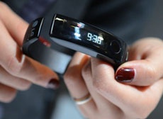 Смарт-браслеты доминируют на рынке носимой электроники