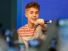 Джастин Бибер выложил в Сеть собственное полуголое фото