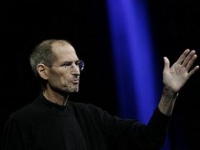 Стив Джобс покинул пост гендиректора Apple
