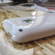 iPhone с 4,5-дюймовым дисплеем получит корпус из поликарбоната