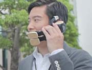 Sharp анонсировала ходячий робот-телефон