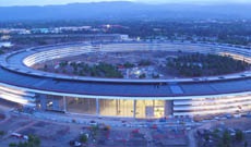 Видео дня: Apple Park на закате