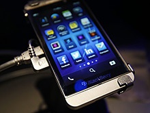 Купили не те телефоны: Ангела Меркель не может дозвониться до членов немецкого правительства