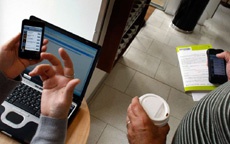 Мобільні додатки: допомагають чи змушують працювати?