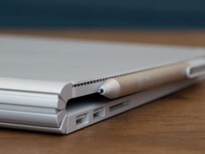 Microsoft может встроить док-станцию для Surface Pen в Surface Book