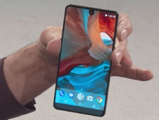 Может ли смартфон Essential Phone от создателя Android затмить iPhone 8?