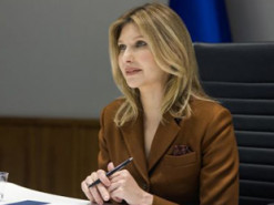 Олена Зеленська показала учасникам Всесвітнього економічного форуму в Давосі наслідки російської агресії у містах України