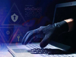 Легкий заробіток в інтернеті обернувся для жінки втратою 65 тисяч гривень