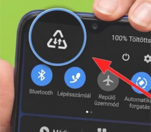 На Samsung з’явився трикутник зі стрілками: чому телефон може почати гальмувати