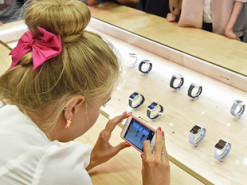 Рынок носимых гаджетов за прошлый год вырос на 89%