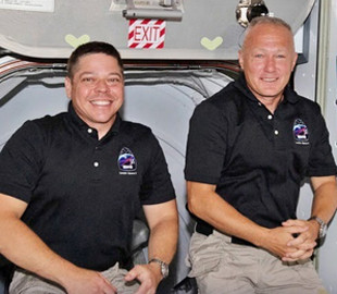 NASA покаже в прямому ефірі повернення на Землю Crew Dragon з астронавтами