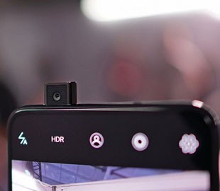 Samsung заинтриговала возможностями нового смартфона