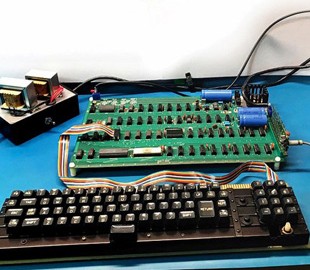 Раритетный компьютер Apple-1, созданный Джобсом, выставят на аукцион