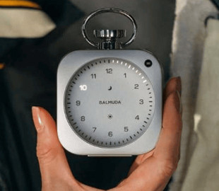 Екс-дизайнер Apple створив аналоговий будильник без стрілок