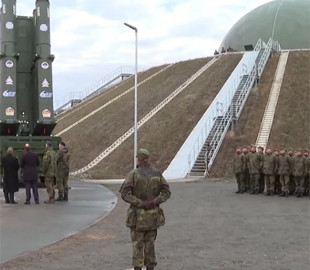 У Німеччині помітили невідомі дрони над системою, яка здатна збити "Орєшнік" – ЗМІ