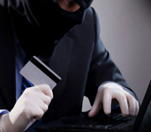 Повіривши оголошенню про продаж авто, жінка перерахувала шахраю 23 тисячі гривень