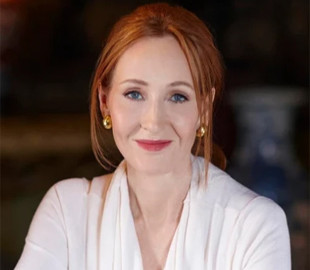 Застосунок Duolingo втрапив у скандал, бо назвав Джоан Роулінг "злою"