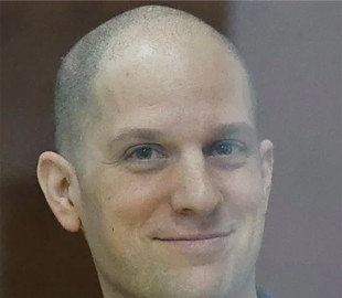 Суд у РФ завершив розгляд справи журналіста WSJ Гершковича, йому загрожує 20 років в’язниці — ЗМІ