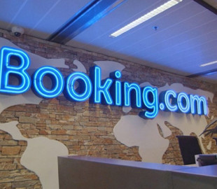 Booking оштрафовали в России на крупную сумму: чем он не угодил властям