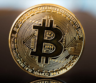 Свыше 90 тысяч французов заплатили выкуп в биткоинах под угрозой публикации интимных фото