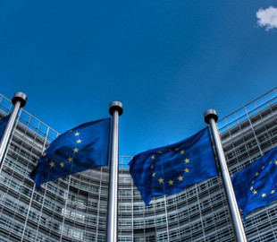 ЄС перевірить, як Apple, Google і Microsoft протидіють фінансовим шахрайствам