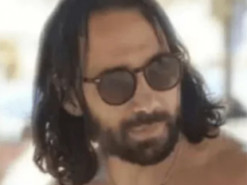 Збирач сміття використовував свою схожість із Кіану Рівзом, щоб скоювати злочини