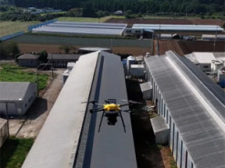 Японська корпорація використовує лазерні дрони для захисту ферм