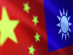 Китай провів імітацію ракетних ударів і підняв бомбардувальники під час навчань поблизу Тайваню