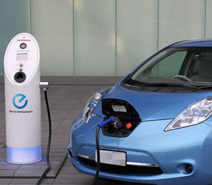 Імовірність спалаху електромобіля виявилася в 60 разів нижчою, ніж автомобіля з ДВЗ