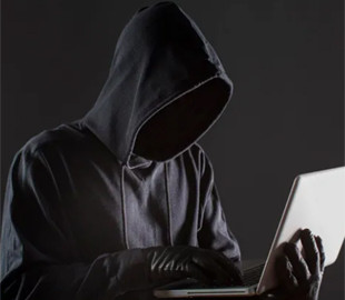 Шахрайська схема: як аферисти крадуть дані українців під виглядом перерахунку пенсій