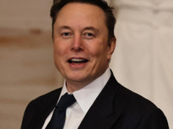 Ілон Маск може стати першим трильйонером у світі