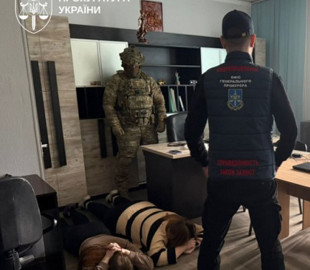 Суд обрав запобіжні заходи учасникам мережі шахрайських колцентрів у Дніпрі