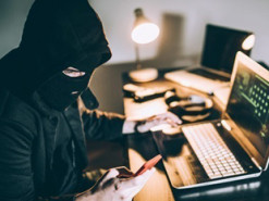 Ваш мобільний номер зламали: МВС пояснює, як захиститись від шахраїв