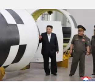 Розробники з Північної Кореї представили нову міжконтинентальну балістичну ракету Hwasong-20