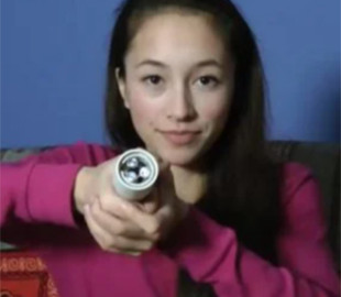 15-річна школярка зробила ліхтарик без батарейок: він працює від тепла руки