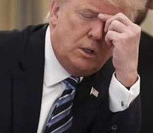 ФБР обшукало маєток Трампа у справі про секретні документи