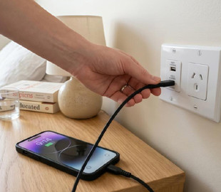 Чи можна заряджати телефон через USB-порт у розетці – і наскільки це безпечно