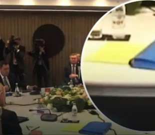 Усе нагадує про неї: на столі Путіна під час саміту ОДКБ помітили український прапор