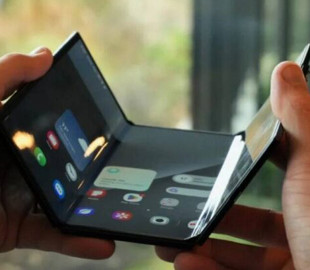 Тест Galaxy Z TriFold показав знос шарнірів після 144 000 циклів
