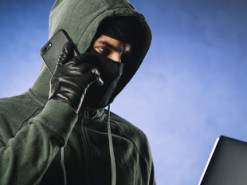 Дзвінок “з поліції”: в Україні набирає обертів нова шахрайська схема