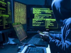 Експерт розповів, як працюють ботоферми і чому соцмережі не борються з ботами