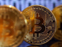 Біткойн вперше за кілька тижнів підскочив вище $102 000