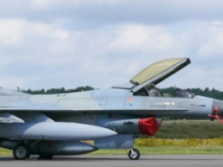 Греція повідомила про “зайві” винищувачі Mirage 2000 та F-16 Block 30, які хоче продати