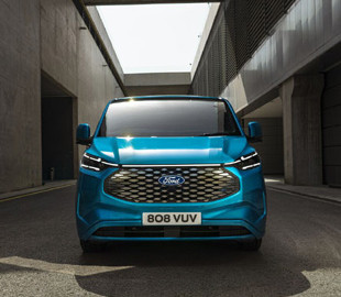 Ford запускає лінійку електричних фургонів середнього розміру з дальністю до 380 кілометрів