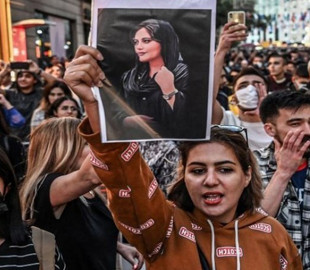 МЗС Німеччини закликало своїх громадян покинути Іран