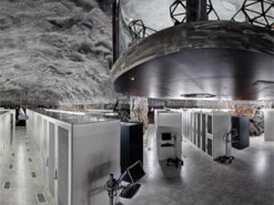 У бункері, в космосі чи під водою: де тепер ховатимуть датацентри