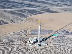 У Китаї запустять перший у світі двобаштовий геліоконцентратор на 30 000 розумних дзеркал